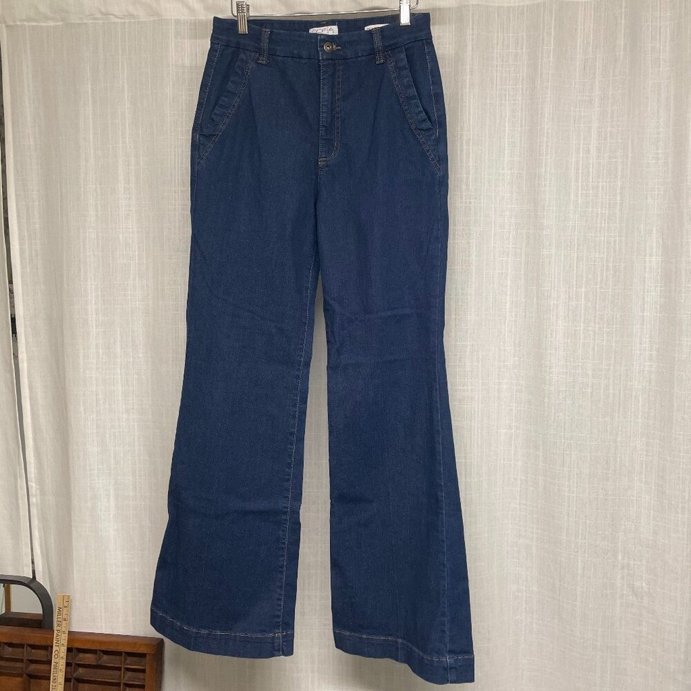 Sofia Vergara, Trouser Flare, dark wash jeans - size 6